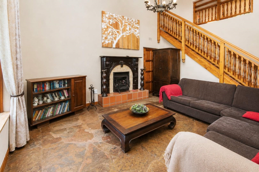 5 Bedroom Property for Sale in Schoemansville North West